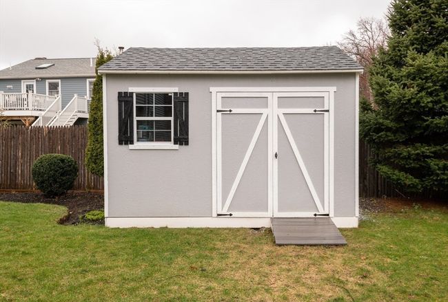242 Bancroft Ave, House other with 4 bedrooms, 2 bathrooms and 4 parking in Reading MA | Image 41