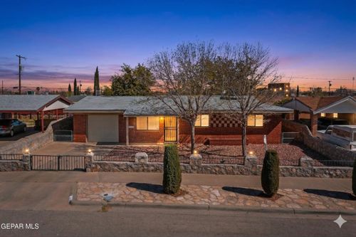 10352 Hugg St, El Paso, TX, 79924-2607 | Card Image