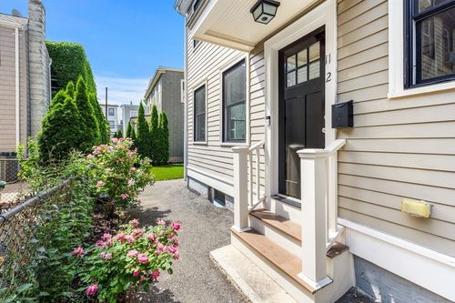 2-11 8th St, Cambridge, MA, 02141-1512 | Card Image