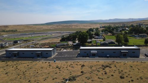 1-4-7943 Van Giesen, West Richland, WA, 99353 | Card Image