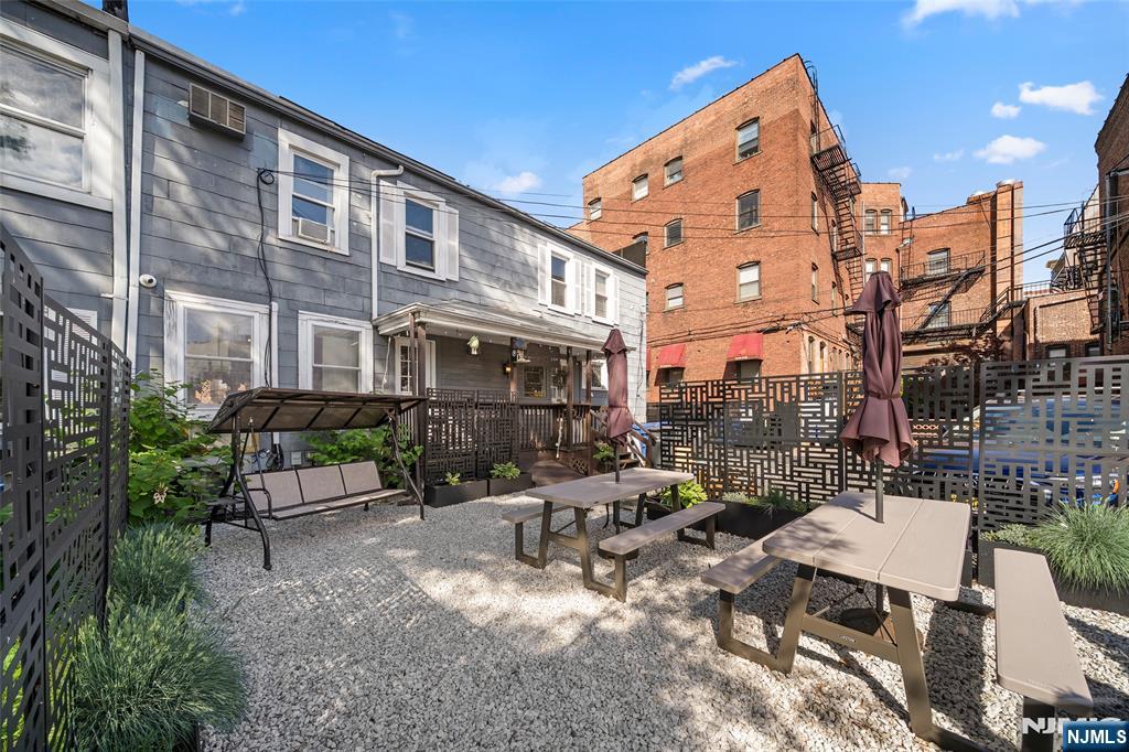Commercial Sale in Englewood 5