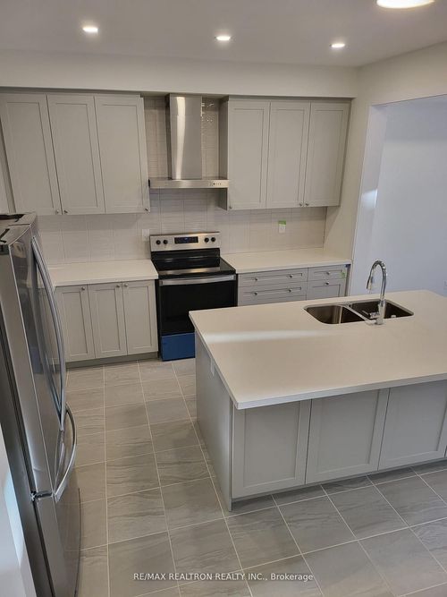 61 Freeman Williams St, Markham, ON, L6C3K4 | Card Image
