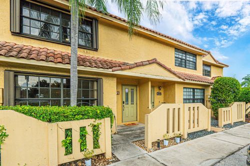 3991 Nw 94th Way, Sunrise, FL, 33351-7678 | Card Image