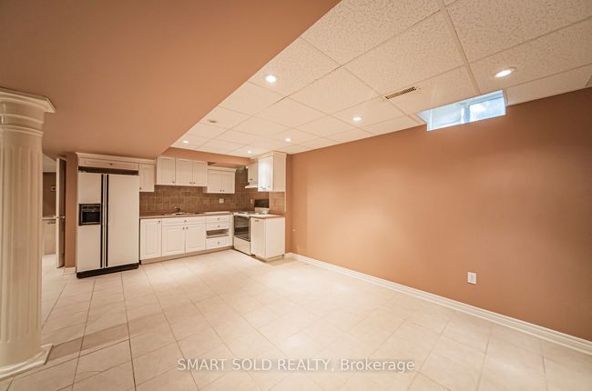 58 Helmsdale Ave, House other with 5 bedrooms, 4 bathrooms and 9 parking in Maple ON | Image 40