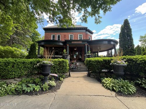 72 Union Ave, Saratoga Springs, NY, 12866-4474 | Card Image