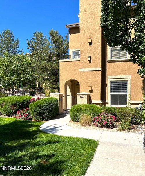 2811-17000 Wedge Pkwy, Reno, NV, 89511-3307 | Card Image