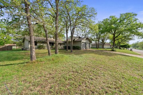 147 Live Oak Dr, Cedar Creek, TX, 78612-4802 | Card Image