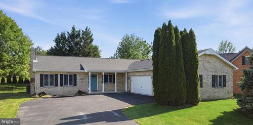 10727 Apple Tree Ln, WILLIAMSPORT, MD, 21795-1136 | Card Image
