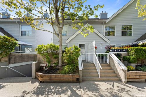 28-13713 72a Ave, Surrey, BC, V3W1K2 | Card Image