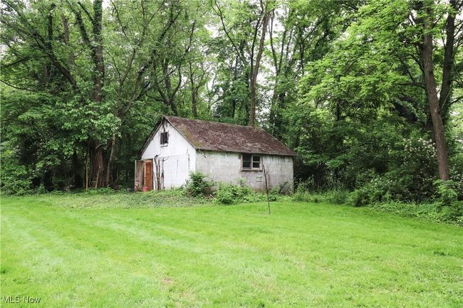 garage | Image 15