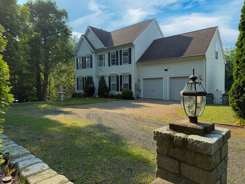 29 Swift St, Branford, CT, 06405-4528 | Card Image