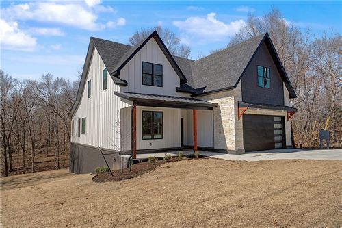 2453 N Double Springs Rd, Fayetteville, AR, 72704-9505 | Card Image