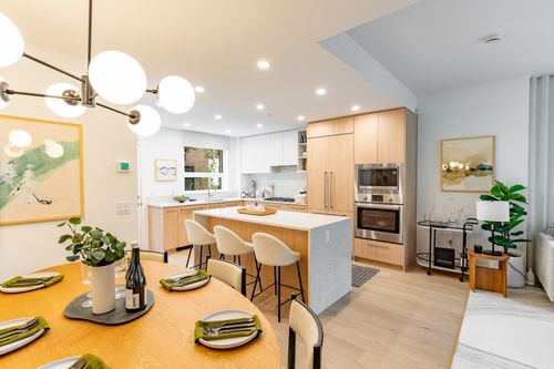 140-2050 Glenaire Dr, North Vancouver, BC, V7P1Y3 | Card Image