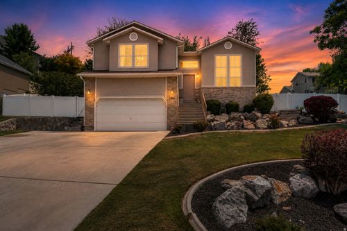 286 N 980 E, Lindon, UT, 84042-1582 | Card Image
