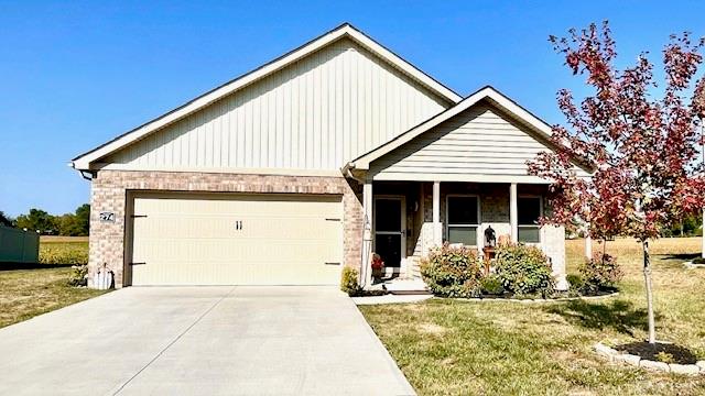 Hampton Trl, Springfield, OH 45502
