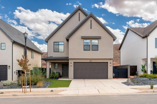 1887 S Wolverine Way, Washington, UT, 84780-3718 | Card Image