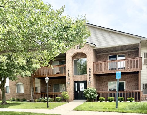 8-9669 Wildflower Ct, Van Buren Twp, MI, 48111-6418 | Card Image