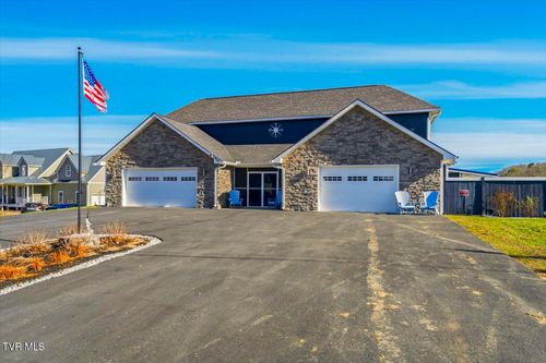 1964 Harbor Hills Dr, Dandridge, TN, 37725-6650 | Card Image