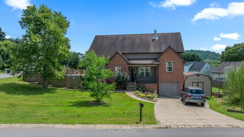 114 Cartwright Pkwy, Goodlettsville, TN, 37072-7060 | Card Image