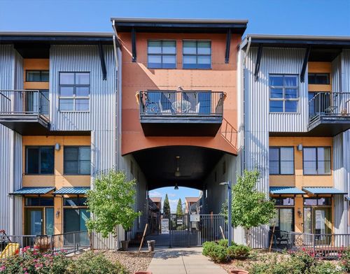 207-3195 Blake Street, Denver, CO, 80205 | Card Image