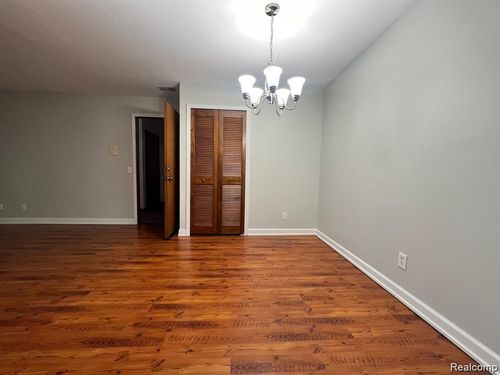 unit-4-2224 Touchdown Ct, Ypsilanti, MI, 48197-1560 | Card Image