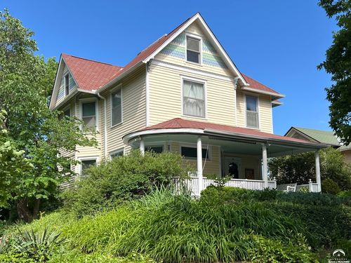 947 Louisiana St, Lawrence, KS, 66044-2825 | Card Image