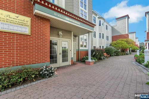 155 The Promenade, Edgewater, NJ, 07020-2111 | Card Image