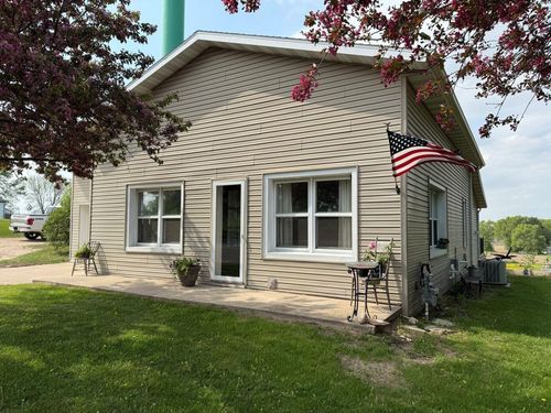 410 W Willow Street, Bear Creek, WI, 54922 | Card Image