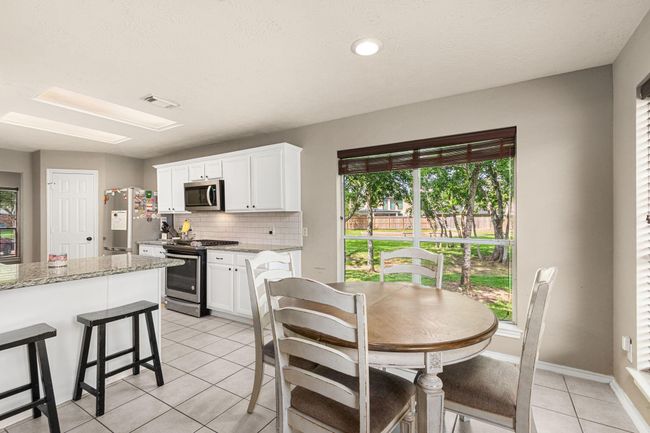 13617 Jasmine Creek Ln, House other with 4 bedrooms, 3 bathrooms and 2 parking in Rosharon TX | Image 11