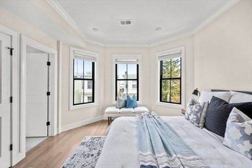 4ph-303 Maverick Street, Boston, MA, 02128 | Card Image