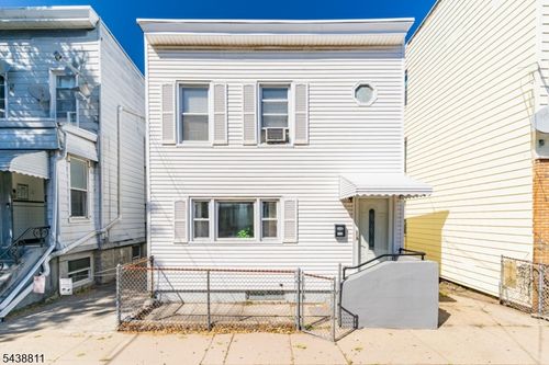 164 Hopkins Ave, Jersey City, NJ, 07306-2515 | Card Image
