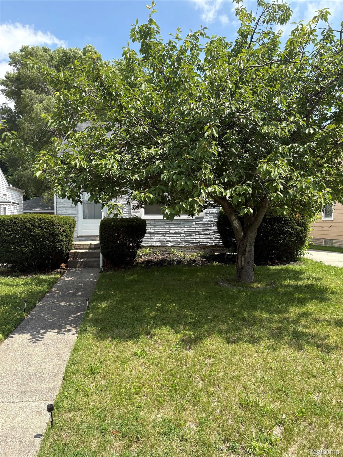 Residential in Harper Woods 3