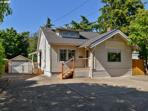 6815 Ne Glisan St, Portland, OR, 97213-5555 | Card Image