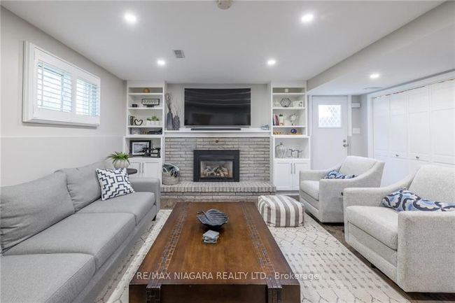 7863 Trackview St, House other with 3 bedrooms, 2 bathrooms and 2 parking in Niagara Falls ON | Image 28