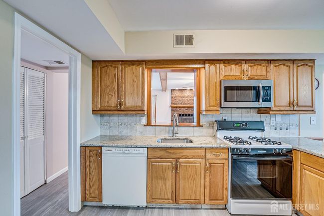86 Bunker Hill Rd, House other with 3 bedrooms, 3 bathrooms and null parking in Lawrence NJ | Image 21