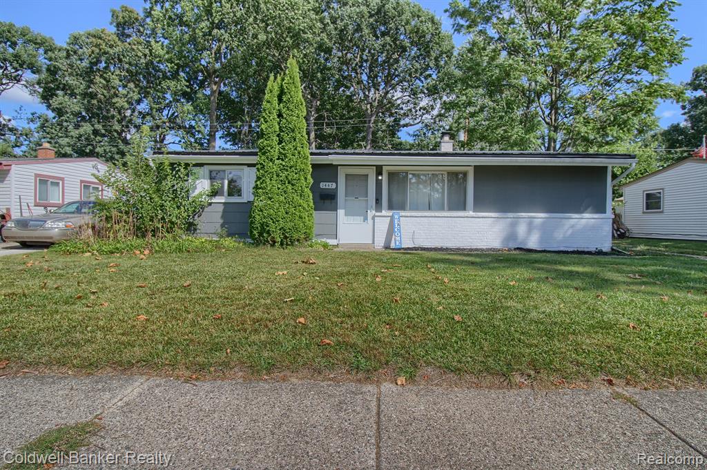 Carlson St, Westland, MI 48186