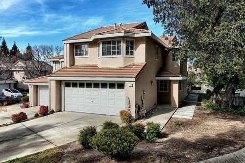 1002 Pinehurst Ct, Concord, CA, 94521-4532 | Card Image