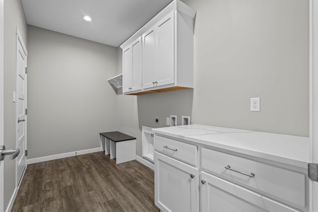 102 Bergen Dr, Condo with 2 bedrooms, 2 bathrooms and null parking in Waterloo IA | Image 11