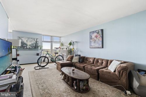 apt-1810-3600 Conshohocken Ave, PHILADELPHIA, PA, 19131-5333 | Card Image