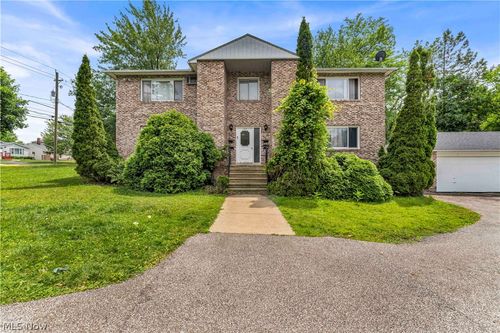 1-485 Center Rd, Bedford Heights, OH, 44146-2257 | Card Image