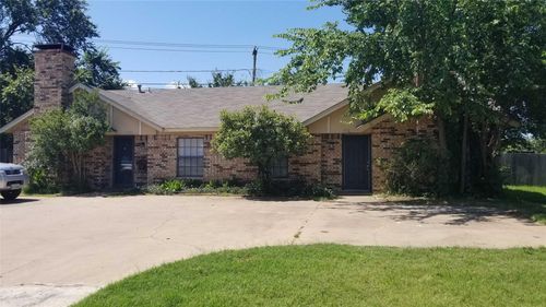 1730 Justin Lyn Street, Arlington, TX, 76012 | Card Image