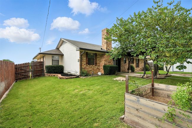 306 E 6 Th St, House other with 3 bedrooms, 2 bathrooms and null parking in Prosper TX | Image 25