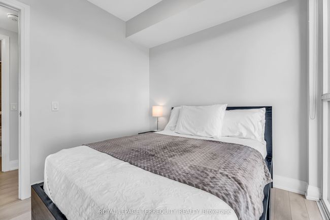910 - 1461 Lawrence Ave W, Condo with 3 bedrooms, 3 bathrooms and null parking in Toronto ON | Image 21