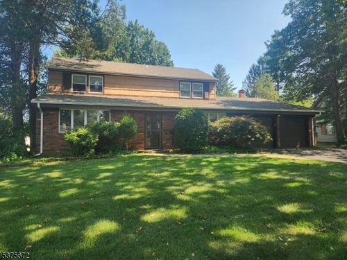 11 Lilac Ln, Somerset, NJ, 08873-2807 | Card Image