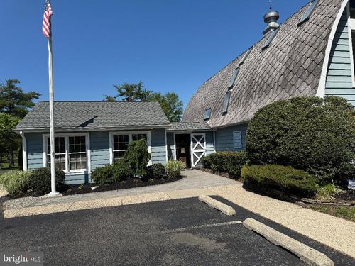 150 Himmelien Rd, Medford, NJ, 08055-9318 | Card Image