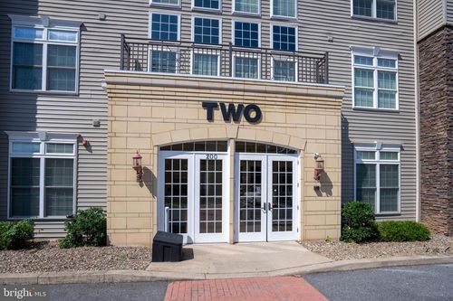 216-200 Jefferson Avenue, STATE COLLEGE, PA, 16801 | Card Image