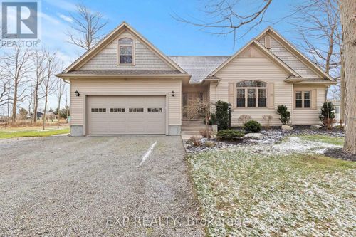 4893 Firelane 18, Sherkston, ON, L0S1R0 | Card Image