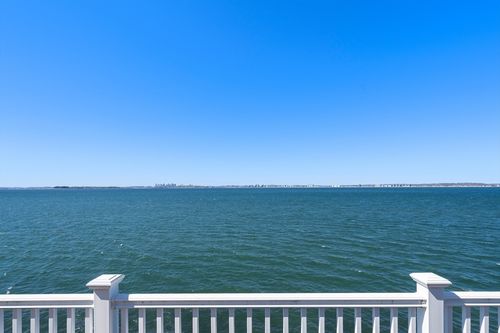 43 Maple Ave, Nahant, MA, 01908-1154 | Card Image