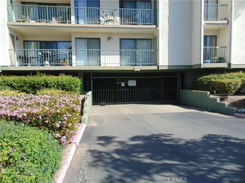 2203 Apricot Dr, Irvine, CA, 92618-4402 | Card Image