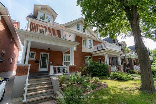 3-541 Palmerston Blvd, Toronto, ON, M6G2P4 | Card Image